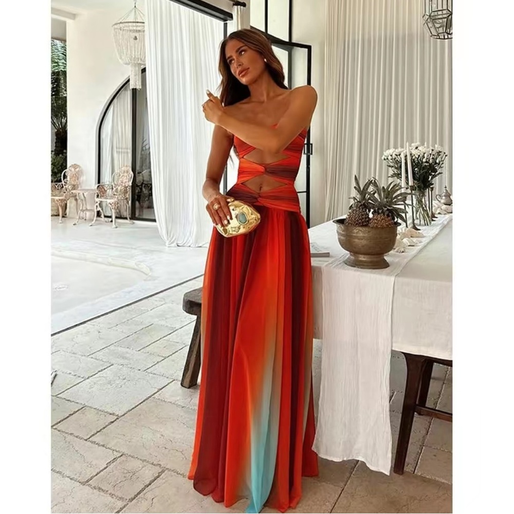 NWOT 🏷️ Hollow Out Strapless Open Back Maxi Dress